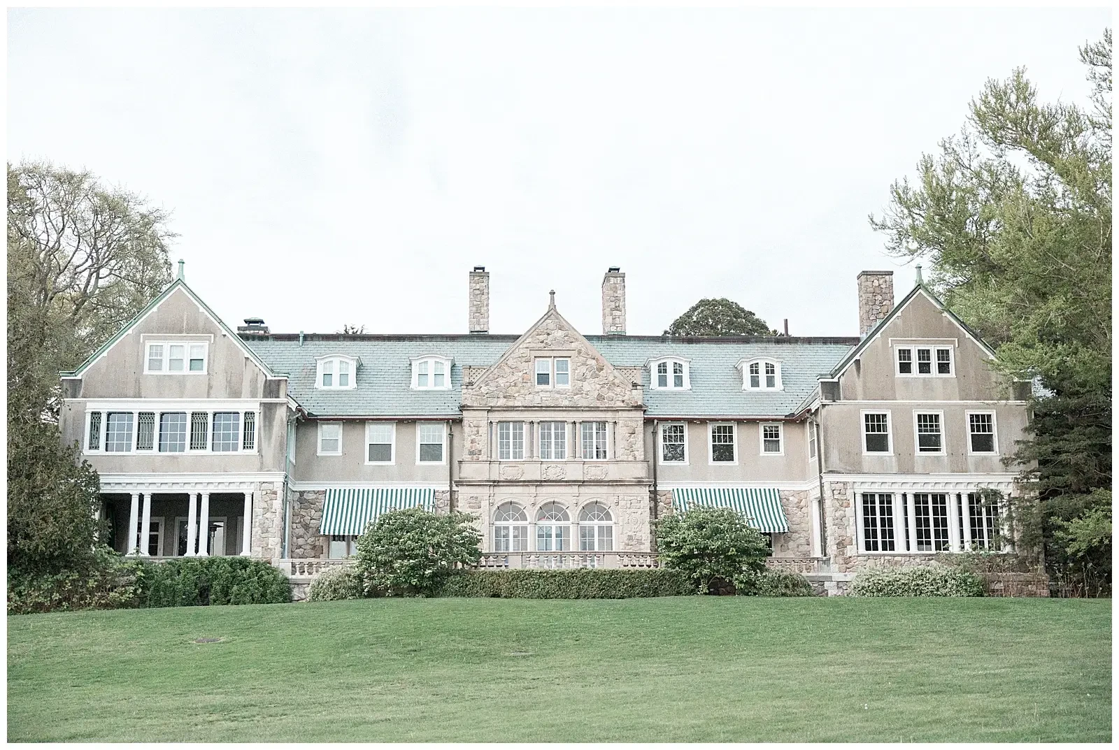 A Timeless and Elegant Wedding at Blithewold Mansion Image