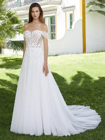 Love by Enzoani #Bernadine #2 thumbnail